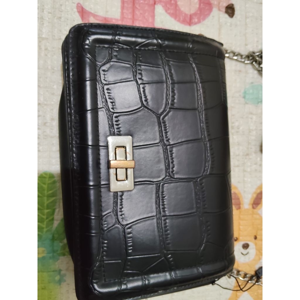 preloved tas Stradivarius