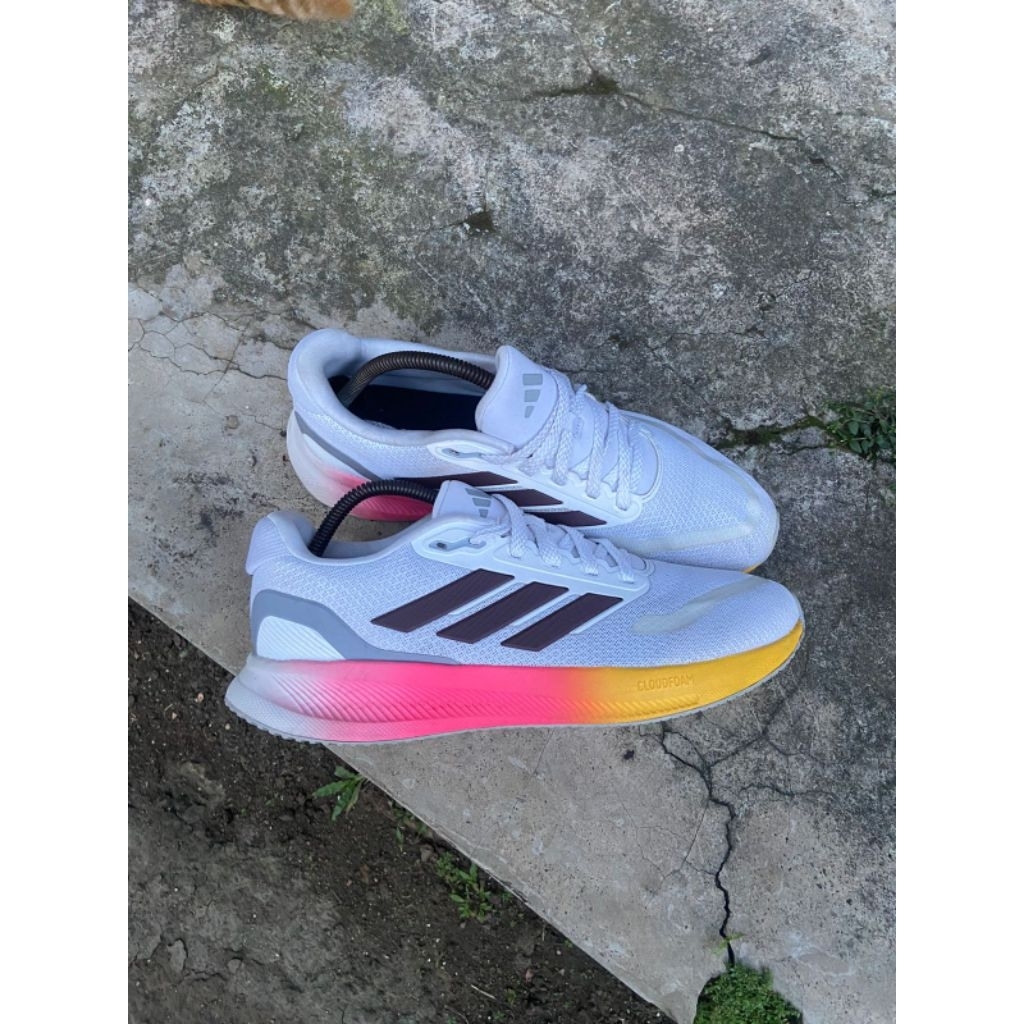 Sepatu Running Adidas Runfalcon 5