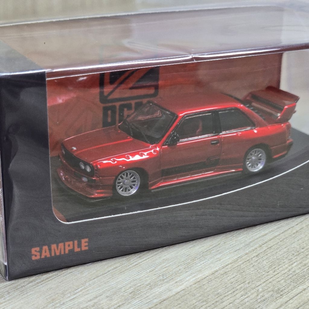DCM 1/64 BMW E30 Red