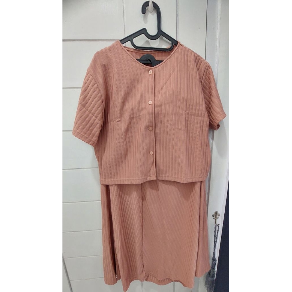 (Preloved) Blouse Rok Set Wanita