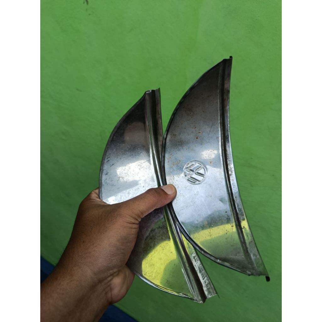 TOPI/ PET LAMPU VW Kodok