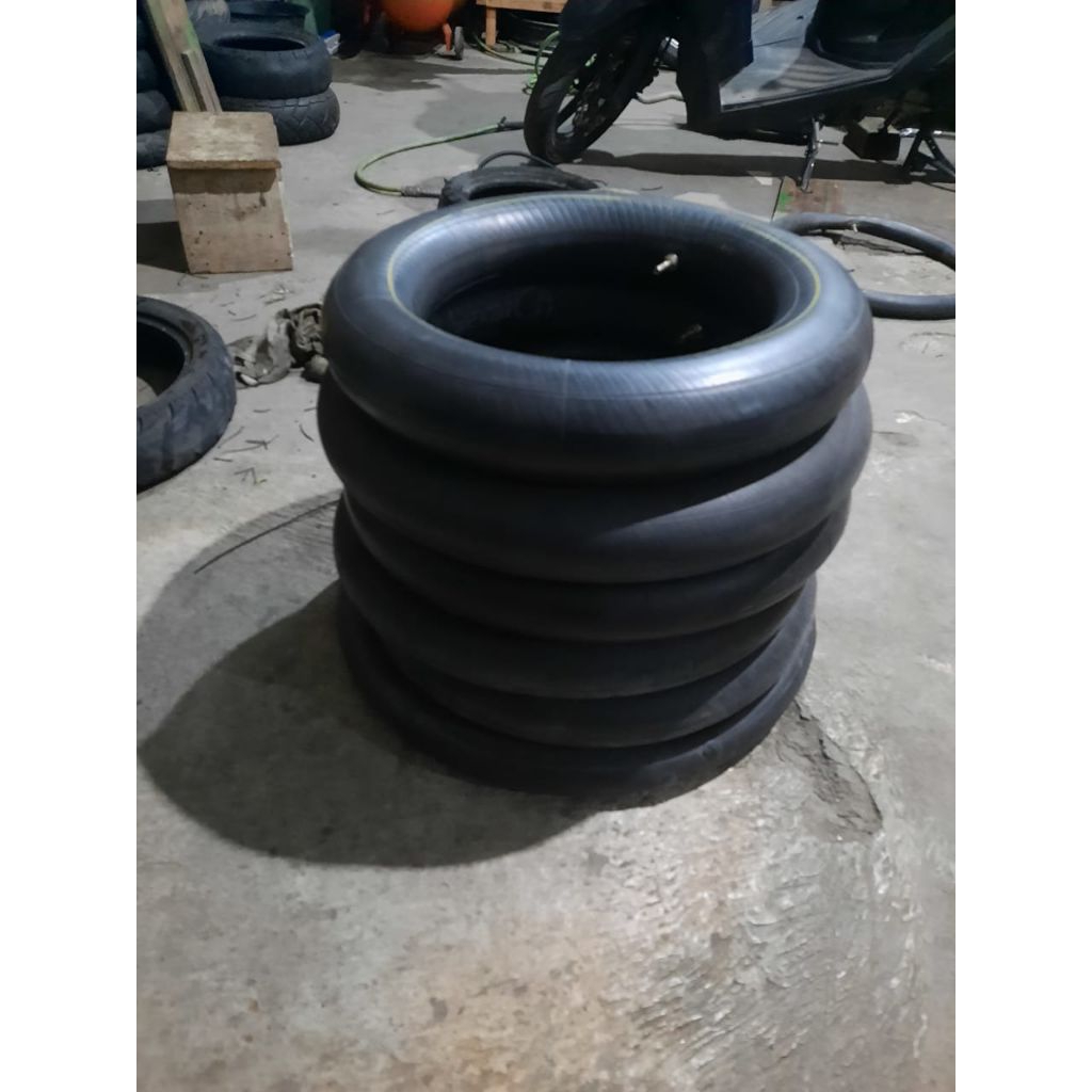 Ban dalam bekas motor ring 17 belum tambalan