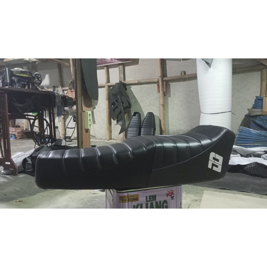 jok panjang vespa yangke f3 px .super.strada.ps .exlusive