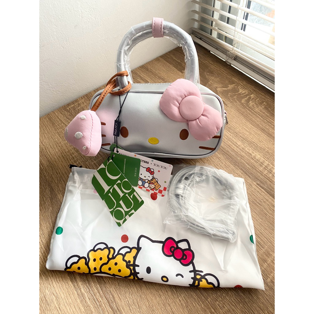 Tas selempang hello kitty tou tou