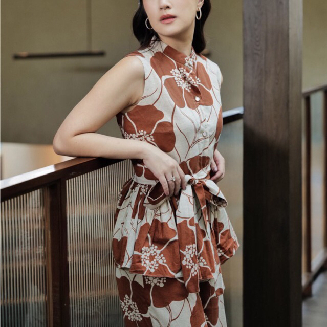 POISE24 - Tressa Top