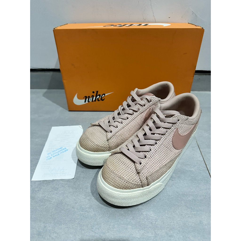sepatu nike women blazer low platform warna pink oxford
