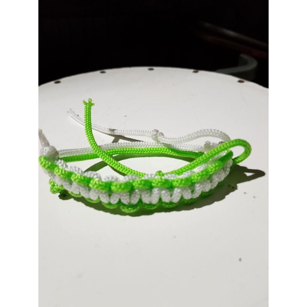 gelang tali kur / gelang anyaman