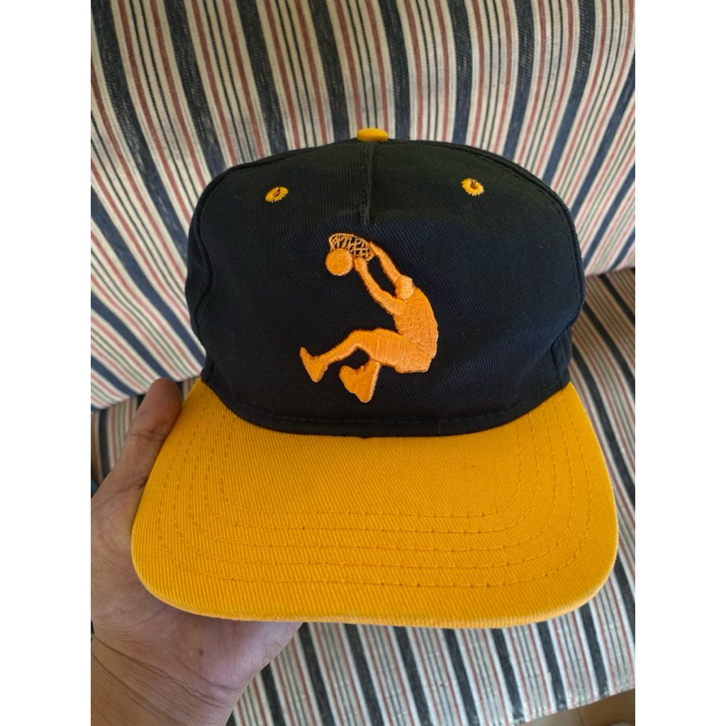 VINTAGE SHAQ ONEIL TWO TONE HAT
