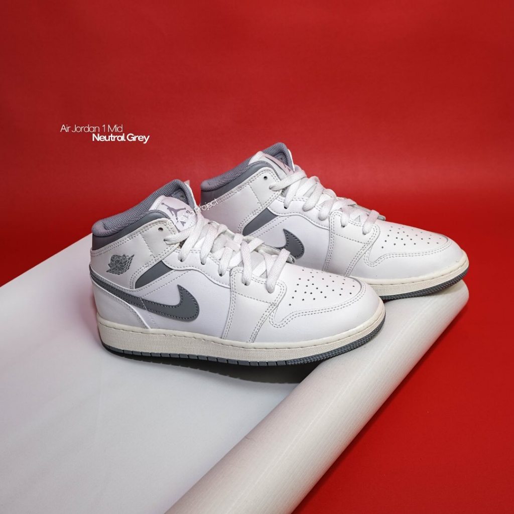 Sneakers Shoes Nike Air Jordan 1 Mid Neutral Grey (554724 135) - 100% Original