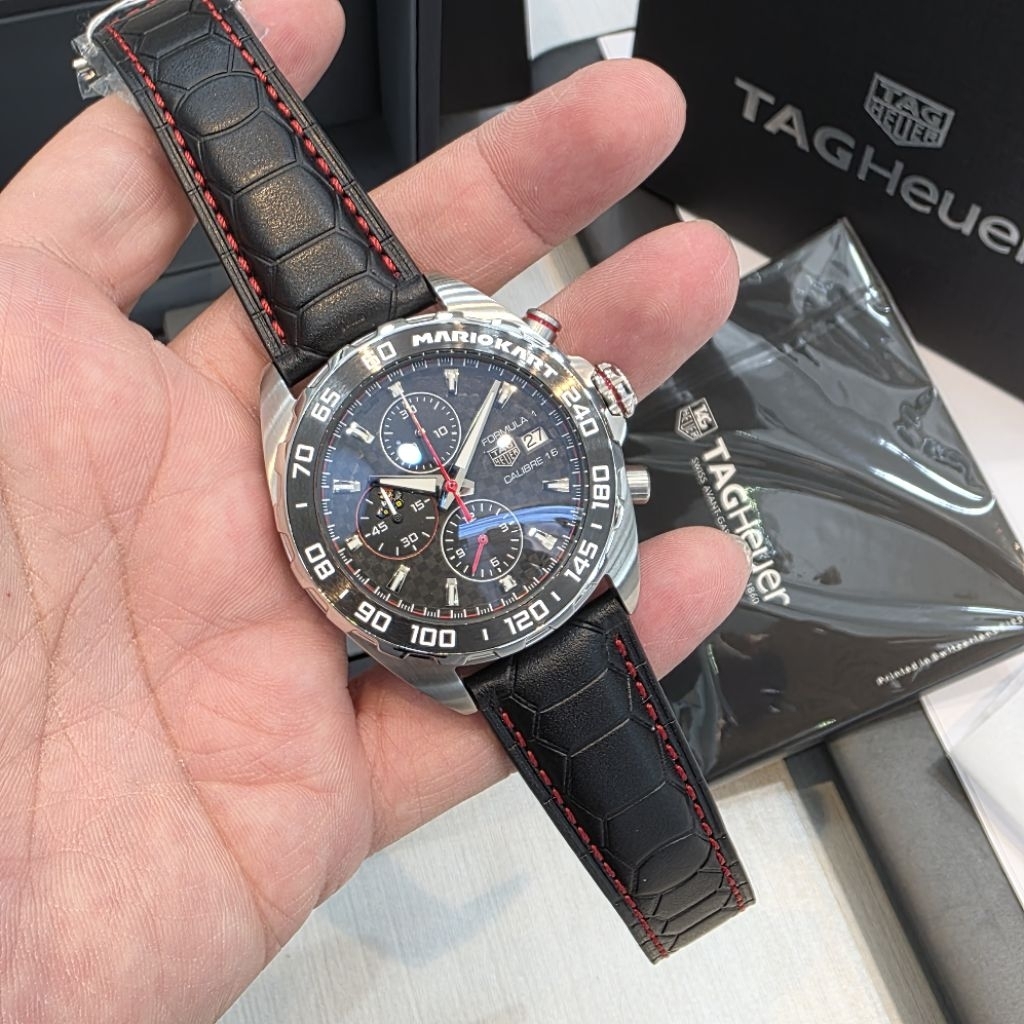JAM TANGAN PRIA SPORT TAG Heuer Formula 1 Chronograph Calibre 16 – Mario Kart Limited Edition