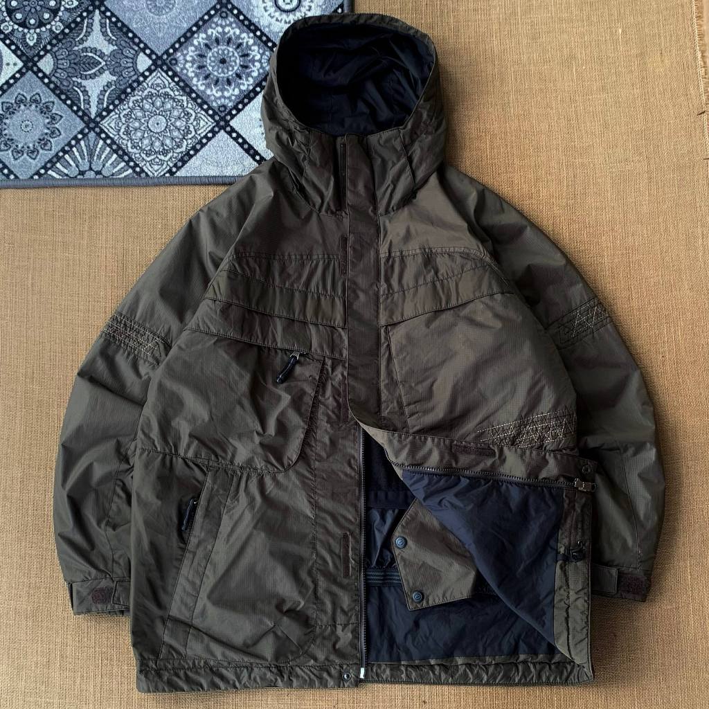 Jaket Gunung Kissmark size fit L (seperti baru) anti air 100% original 300925O