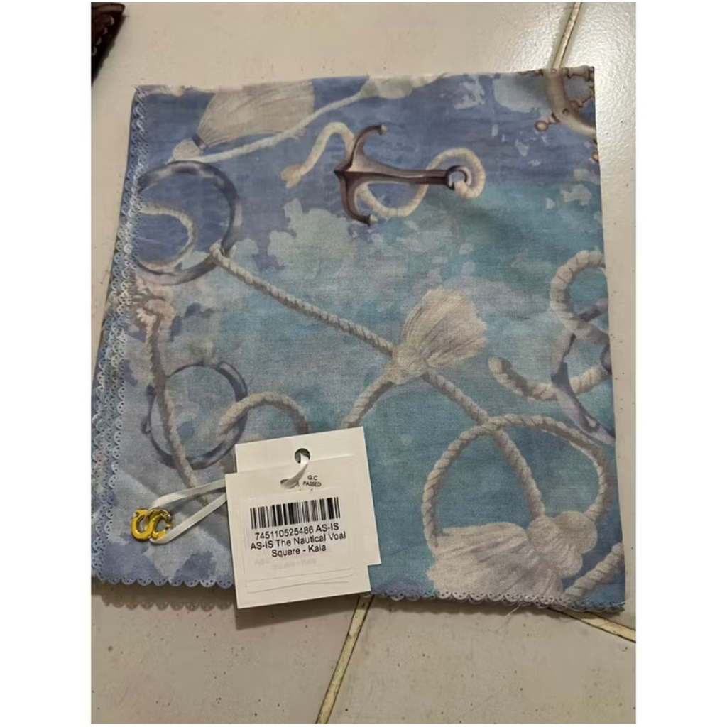 Buttonscarves As is Nautical Kaia new