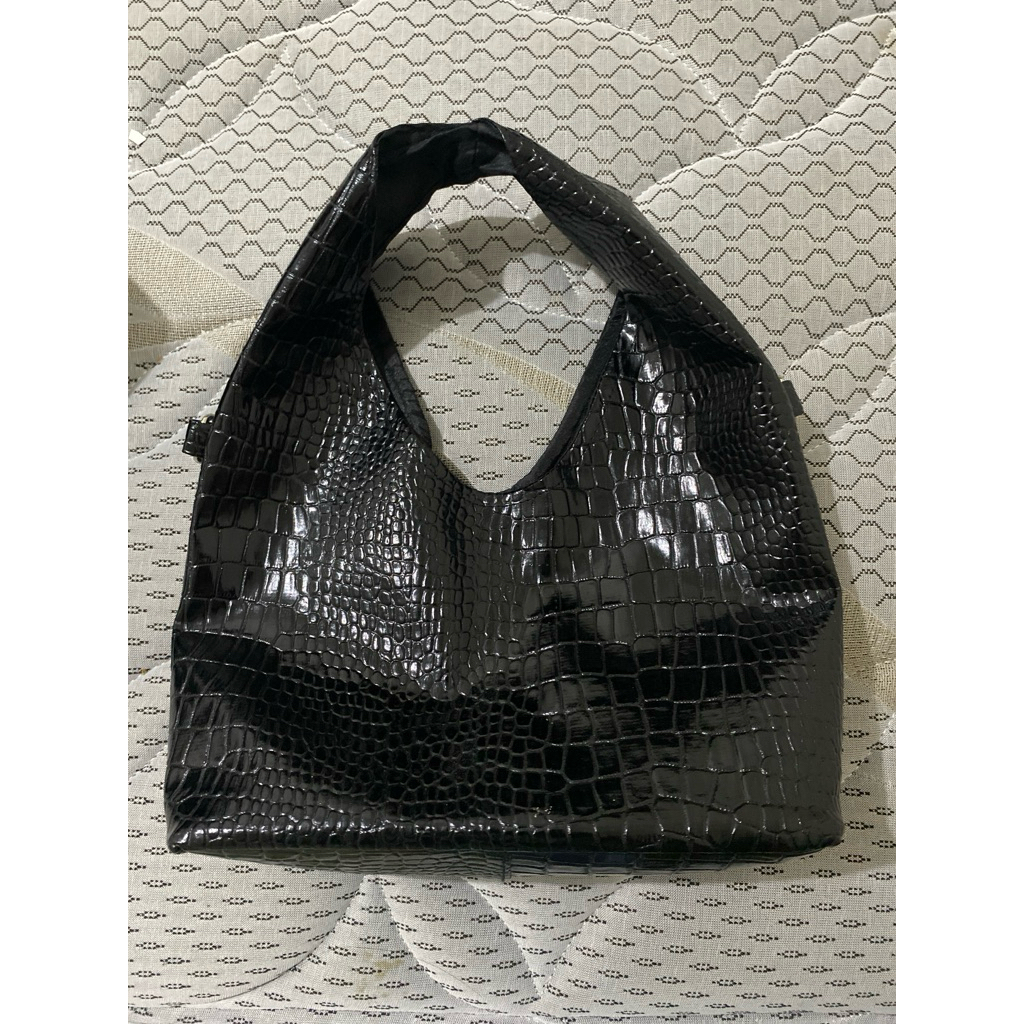 tas wanita |Hobo bag |Shoulder bag| hand bag | tas selempang (preloved)