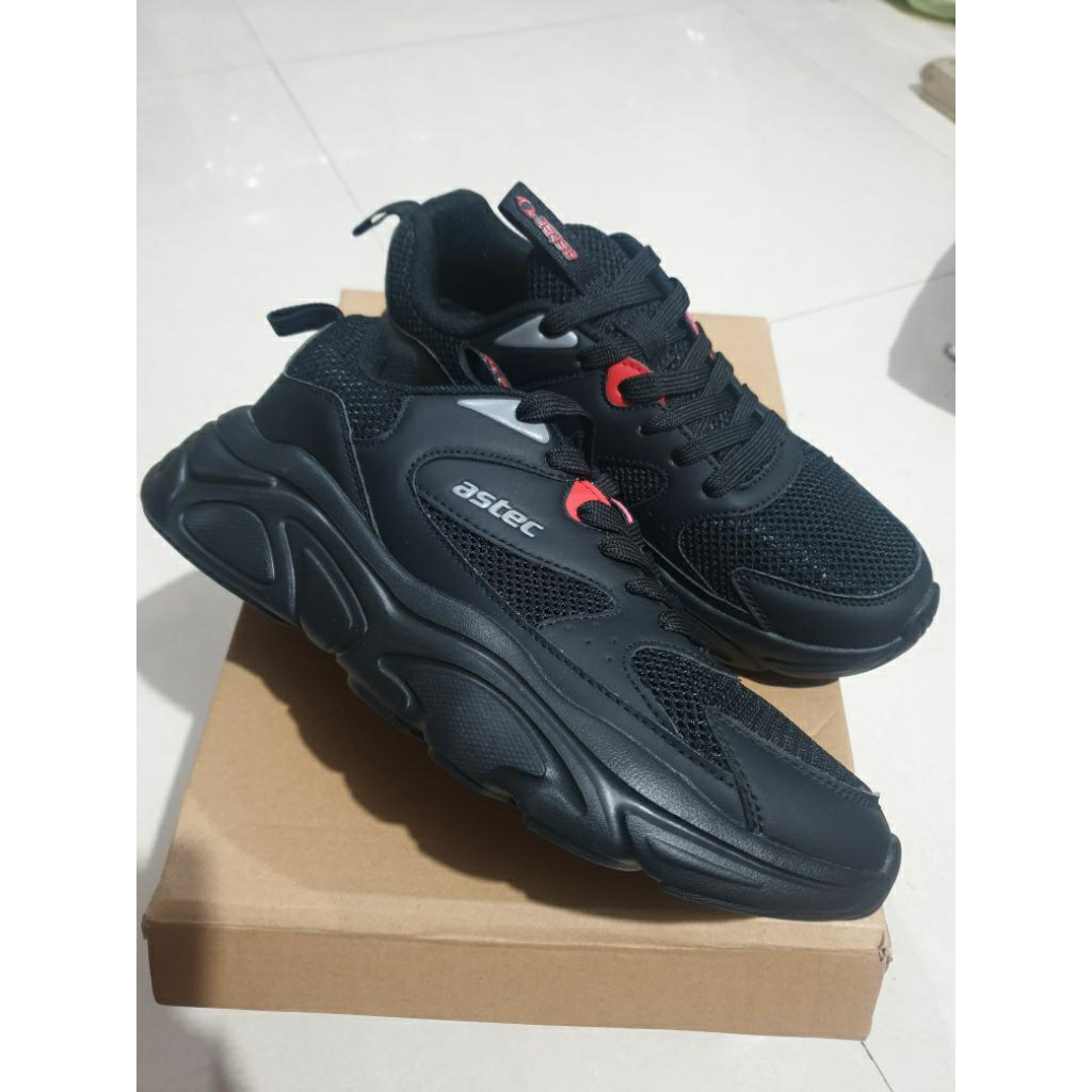 sepatu Astec kosovo walking / sepatu warna hitam size 40