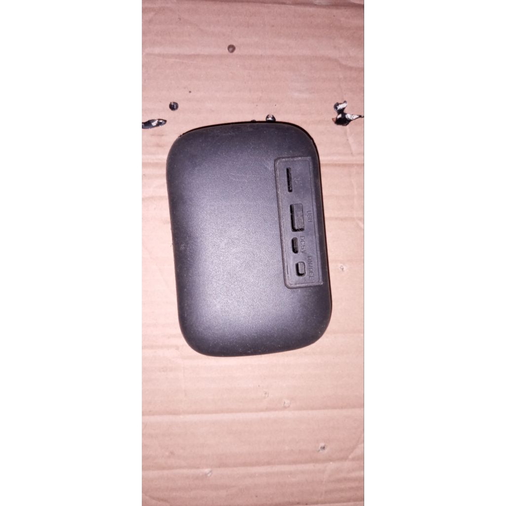 BOX PLASTIK BT SPEAKER BLOUTHOOT BEKAS