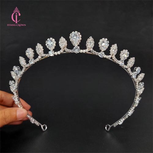 Chelsea Zircon Crown -  Mahkota Pengantin Mini Murah Zirkon Aurel Panjang Sampe Telinga - Wedding Cr