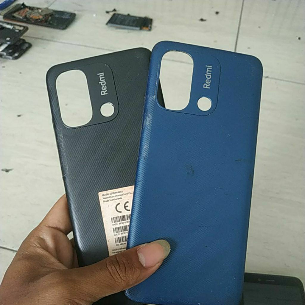 backdoor bekas Redmi 12c,tombol lengkap lecet pemakaian