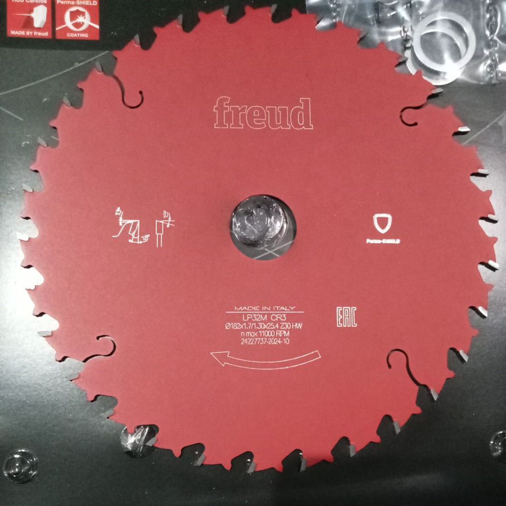 Circular Freud 7"inch mata 30 (182x1.7x25.4z=30) LP32M-CR3