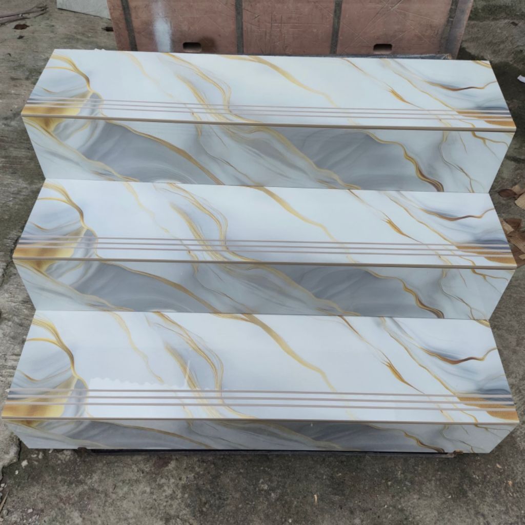 granit lantai anak tangga