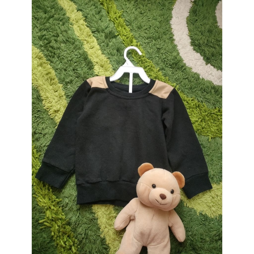 Pernah dipakai - crew neck ootd anak laki 3-4 tahun