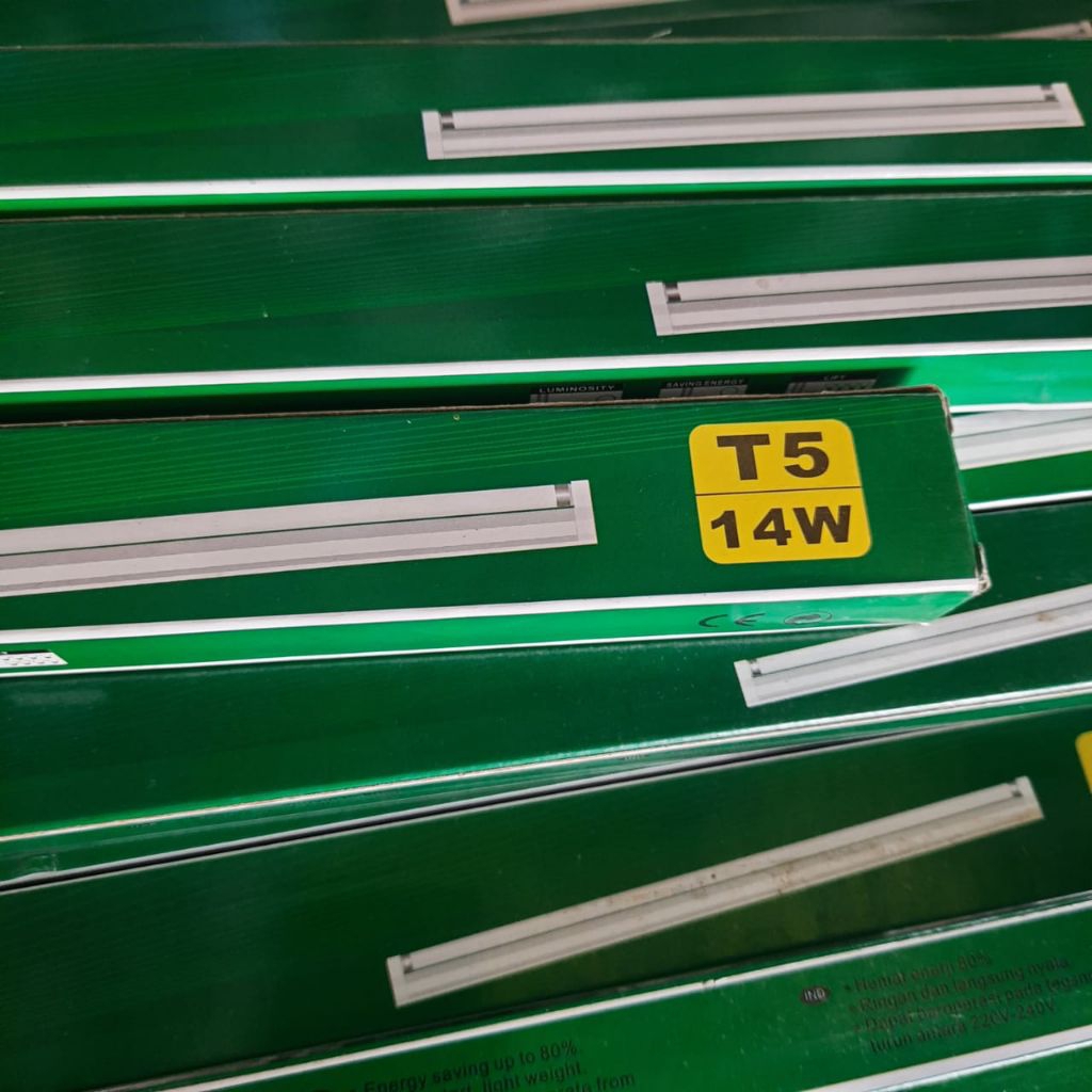 Lampu T5 14w  panjang Lampu T5 per set