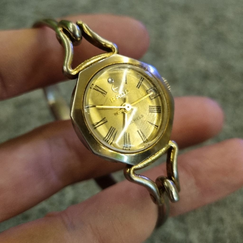 Jam tangan Rado* manual winding bangle Vintage