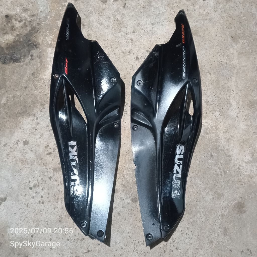 cover frame aki Suzuki Skywave 125 hitam