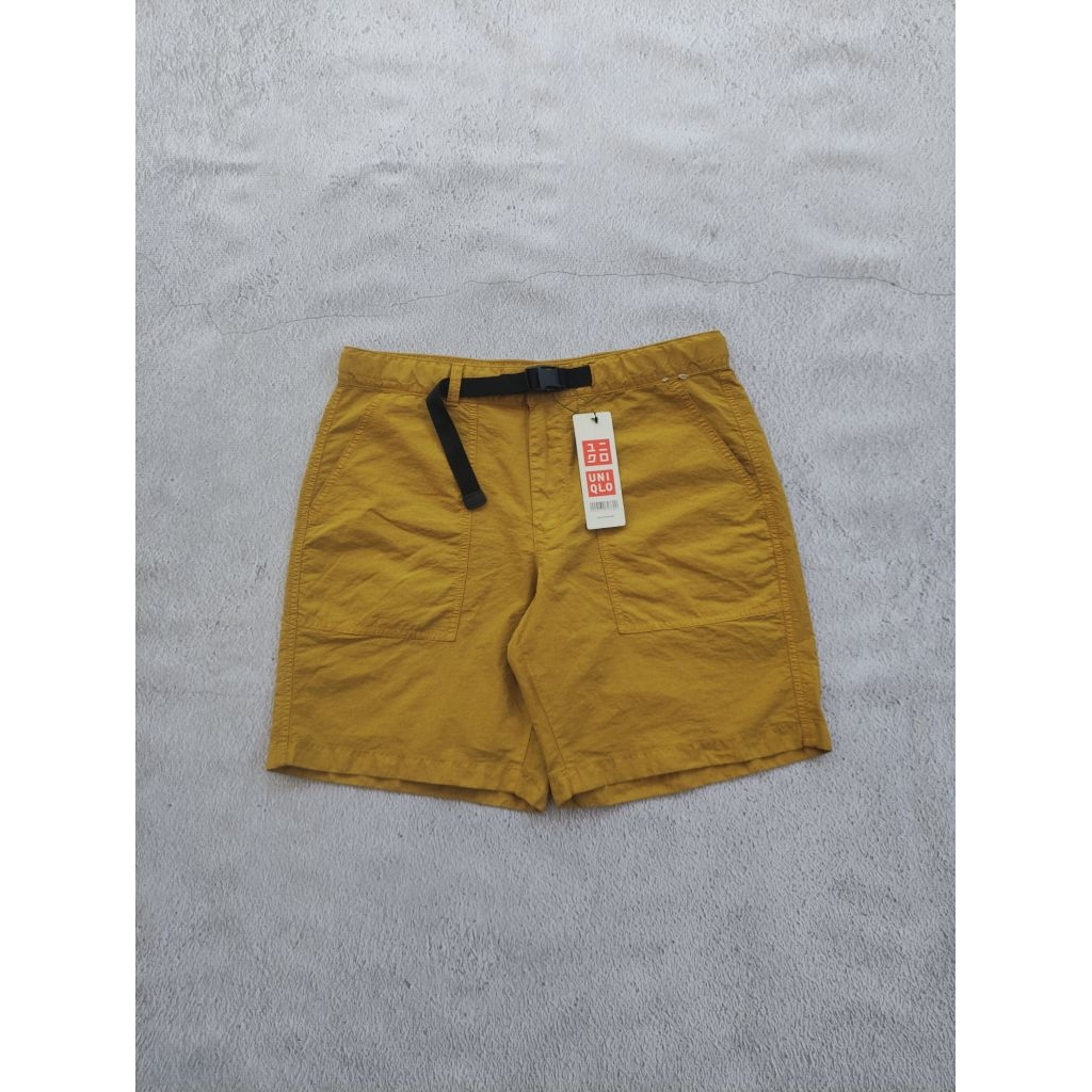 celana pendek uniqlo utility