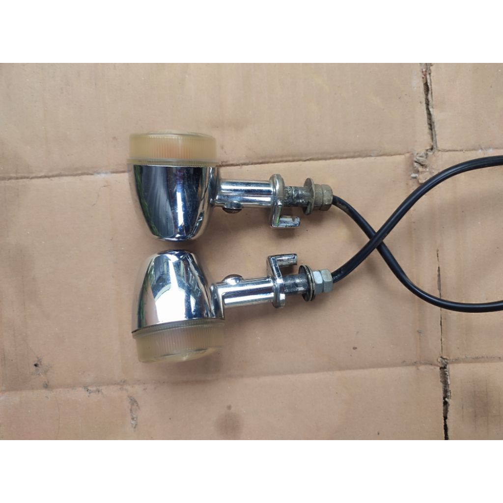 lampu sen sein belakang motor scoopy karbu cabutan original barang seken