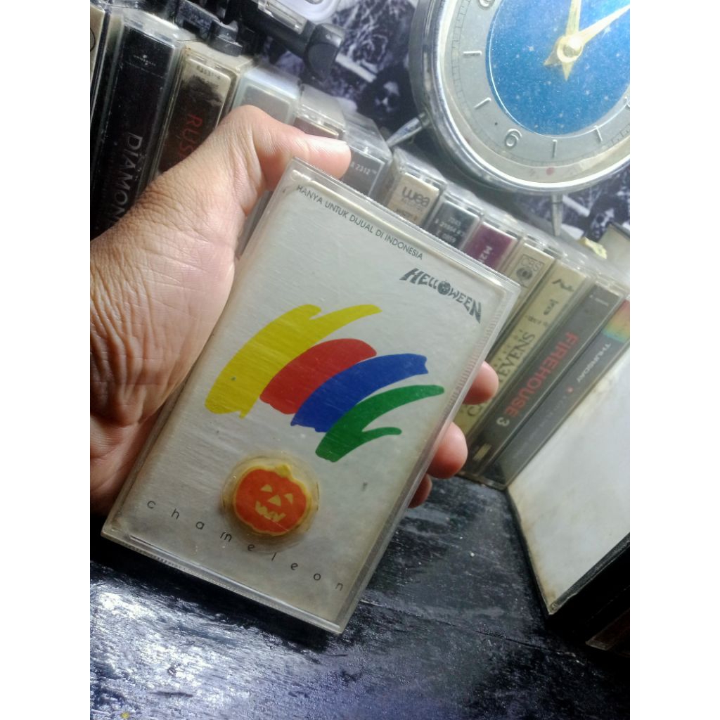 Kaset Helloween - Chameleon