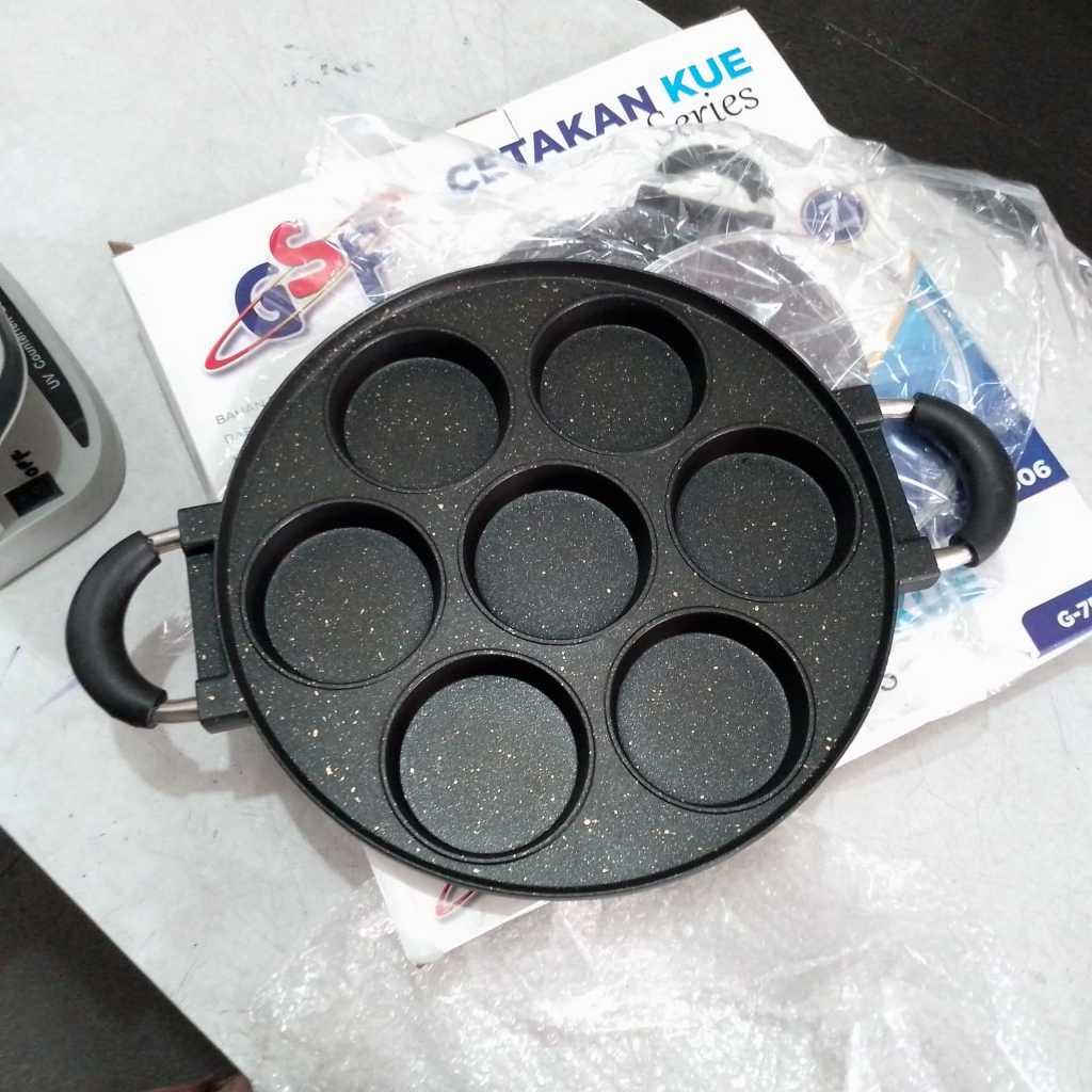 GSF Cake Pan 7 Lubang datar Pancake / Loyang Martabak Mini cetakan