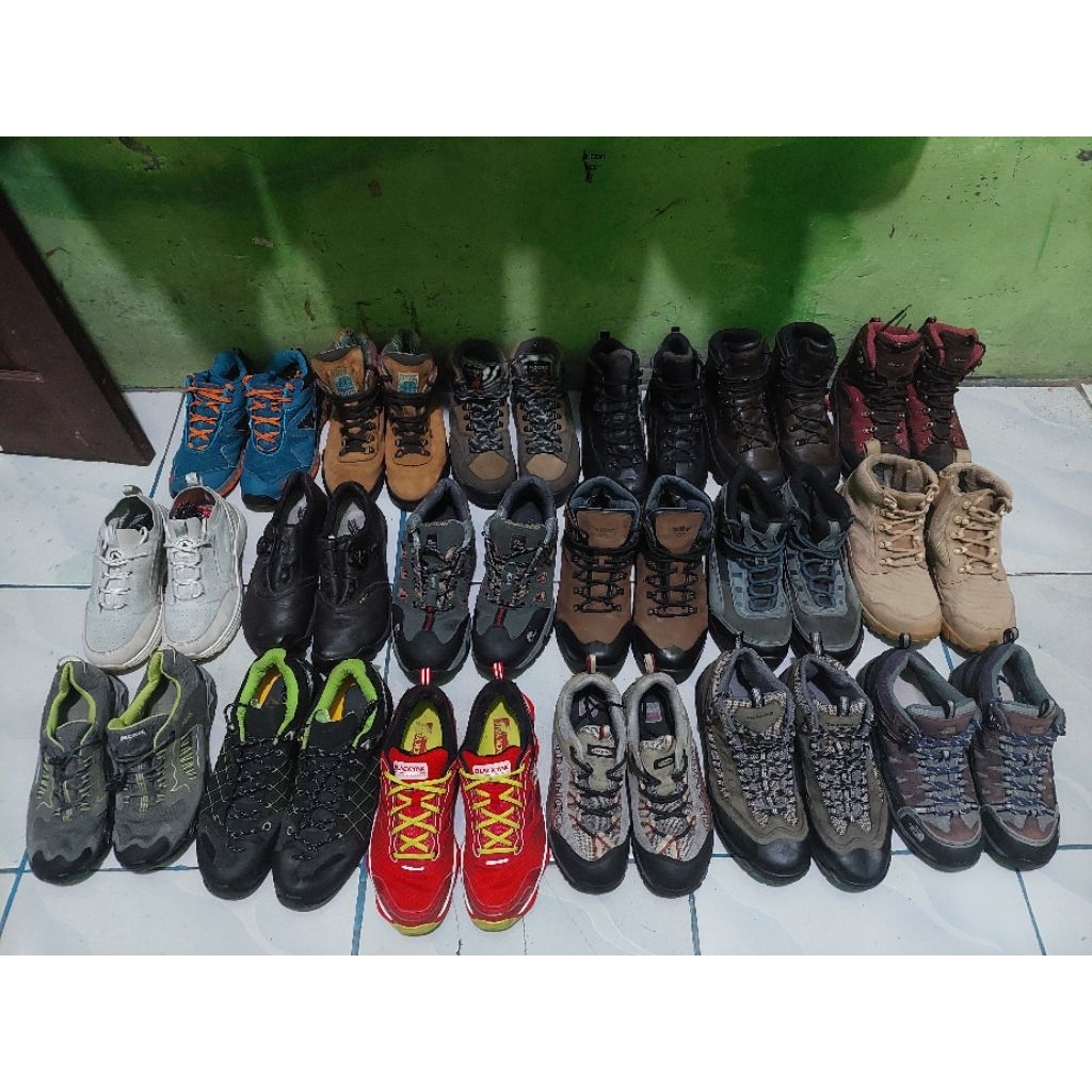 sepatu gunung outdoor hiking trail run