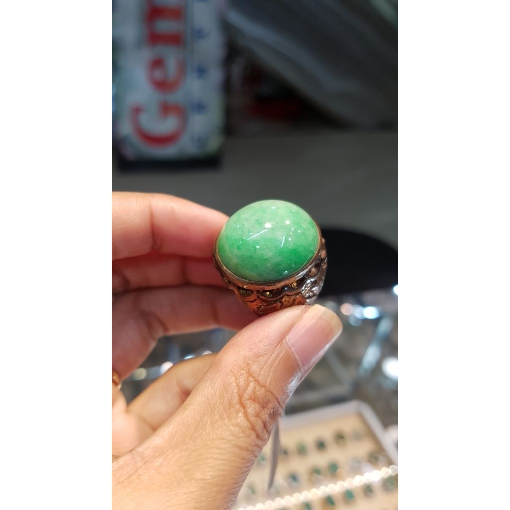 180 Batu cincin giok burma type A