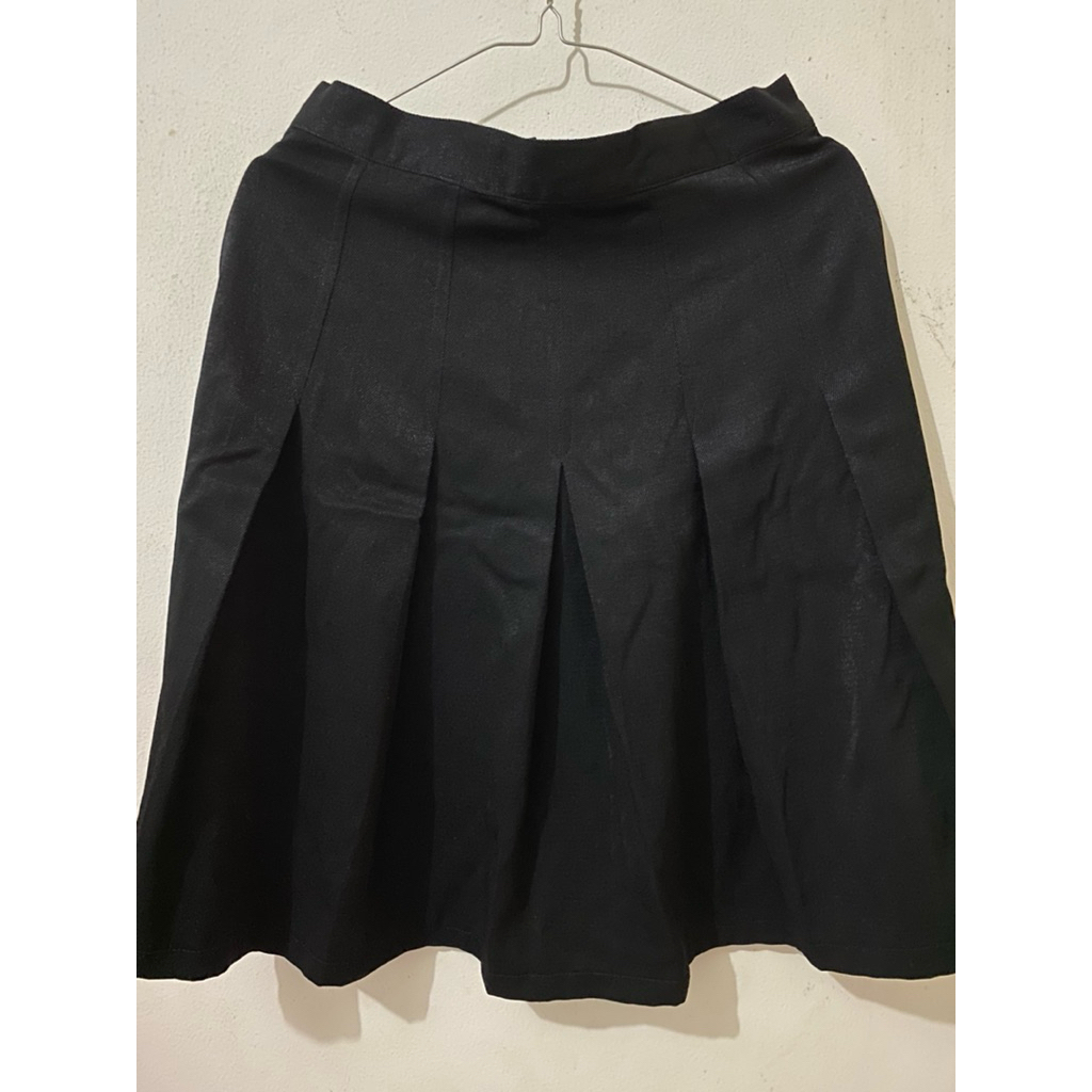 Preloved Rok Midi Tennis Skirt