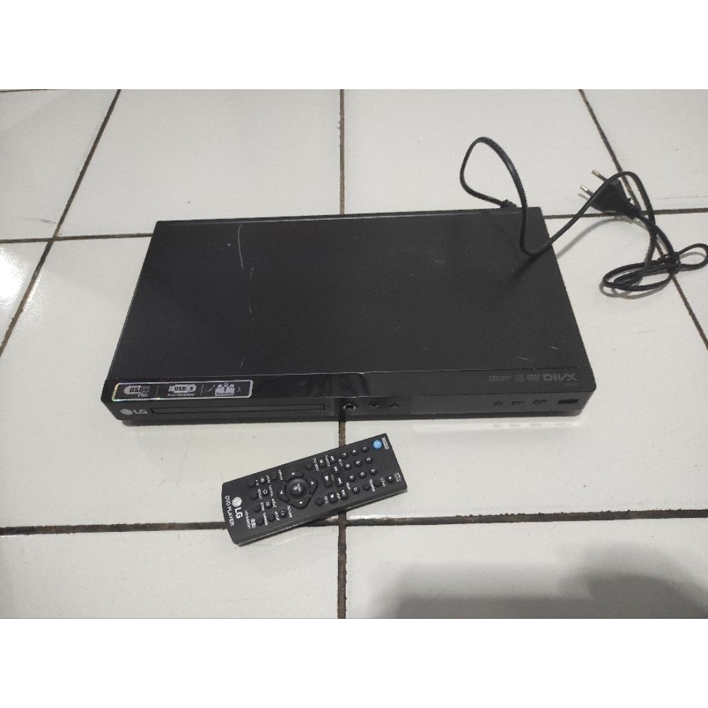 DVD player LG model dp547