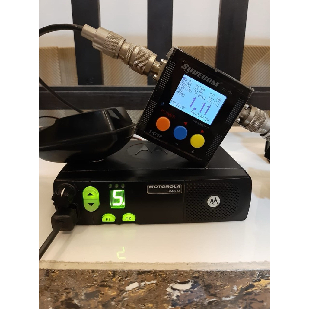 RADIO RIG MOTOROLA GM 3188  VHF KONDISI  NORMAL