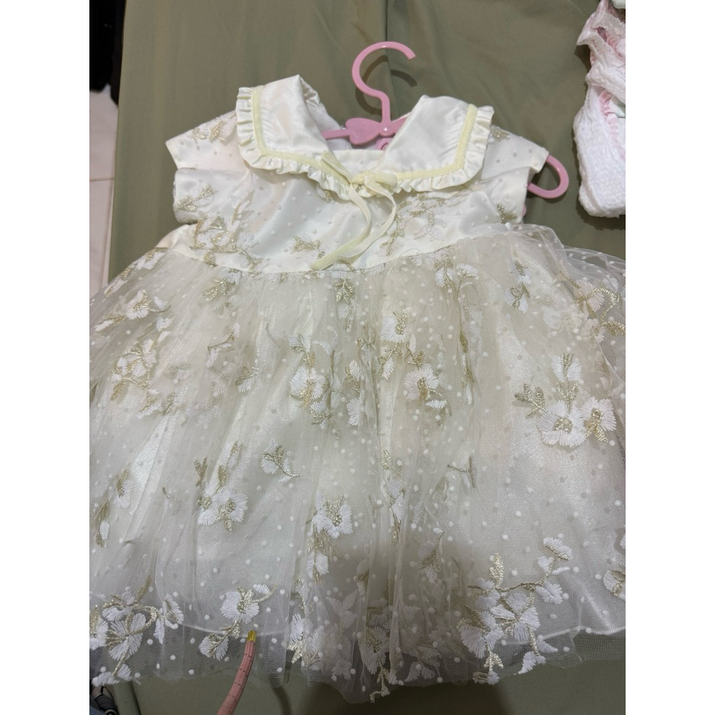preloved dress tile bayi putih 1 tahun