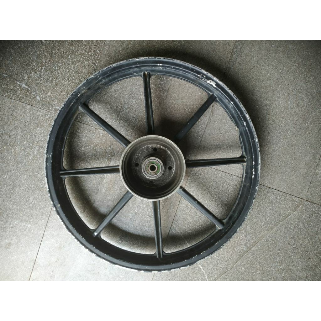 Velg Belakang Noz racing buat yamaha bebek tromol kecil palang 8