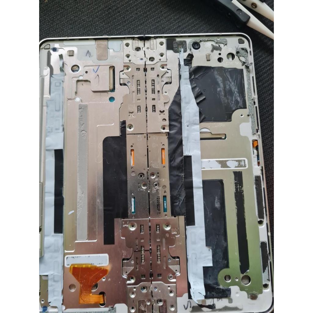 rangka lcd samsung z fold 3