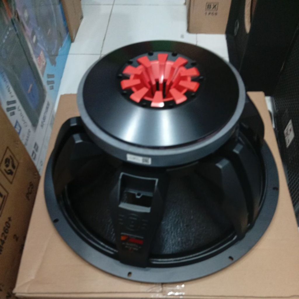 SPEAKER FABULOUS 18 INCH PA 113182-MK3 SW