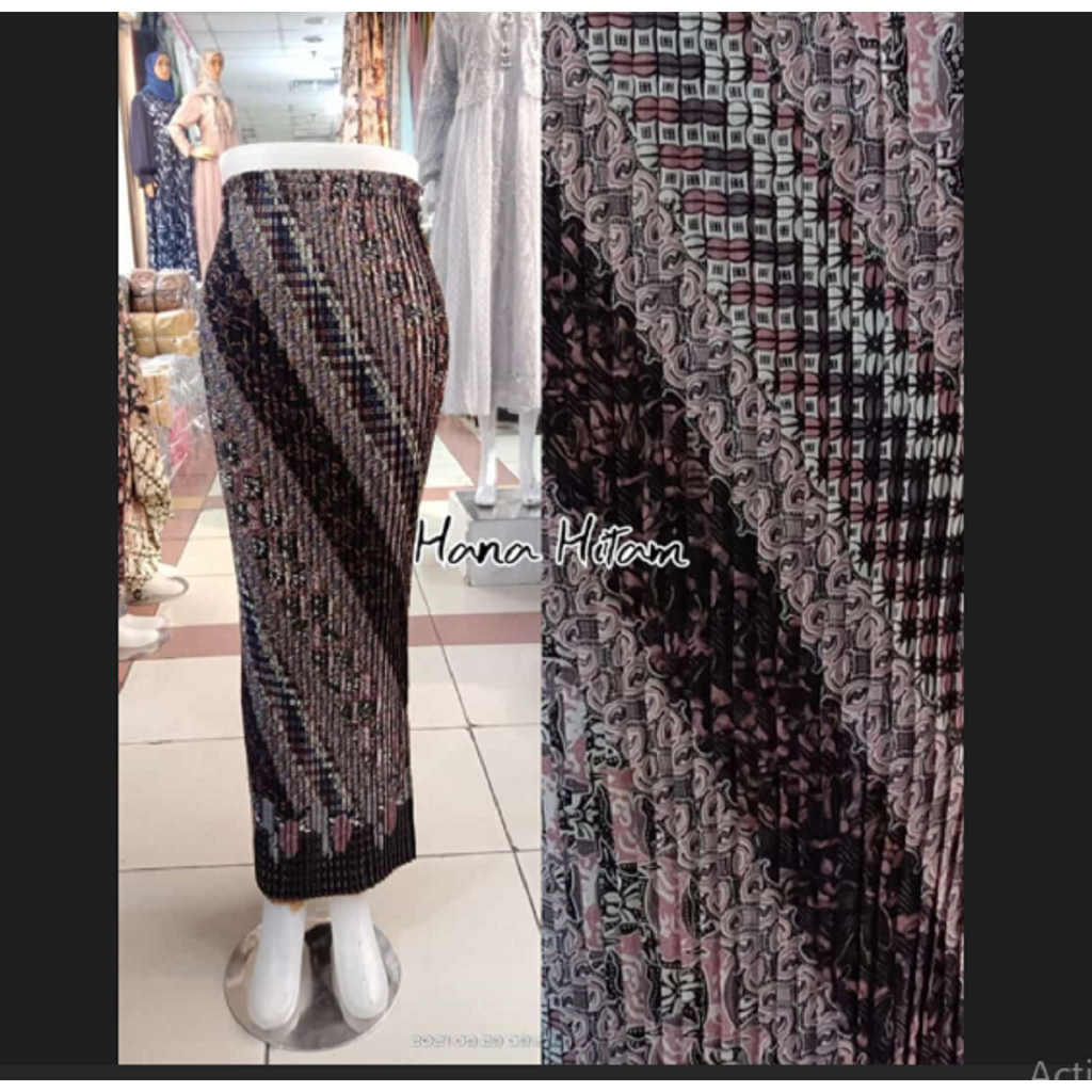 Rok Batik Wanita Model Plisket Bahan Semi Sutra Silky Motif Hana Warna Hitam
