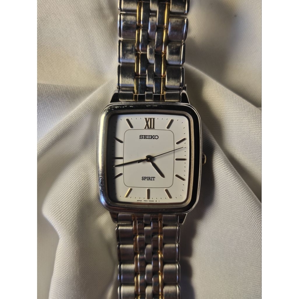 Jam tangan vintage by Seiko Spirit Tank White