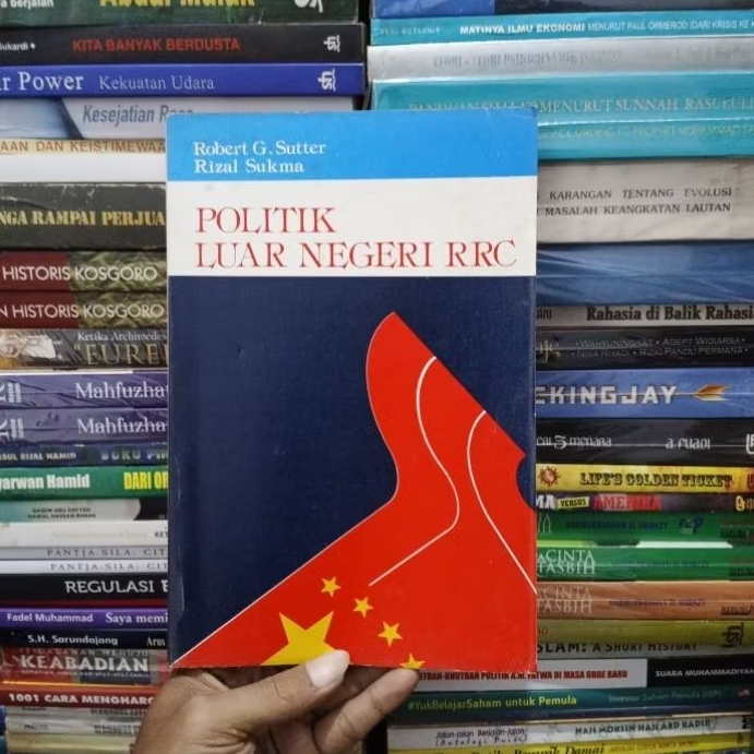 Politik Luar Negeri RRC Republik Rakyat Cina By Robert G Sutter Rizal Sukma ORIGINAL