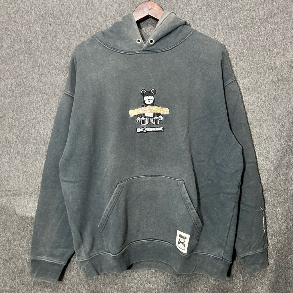 Hoodie Junred x Bearbrick x Bridge Ship House | Sweater Jacket Second Preloved