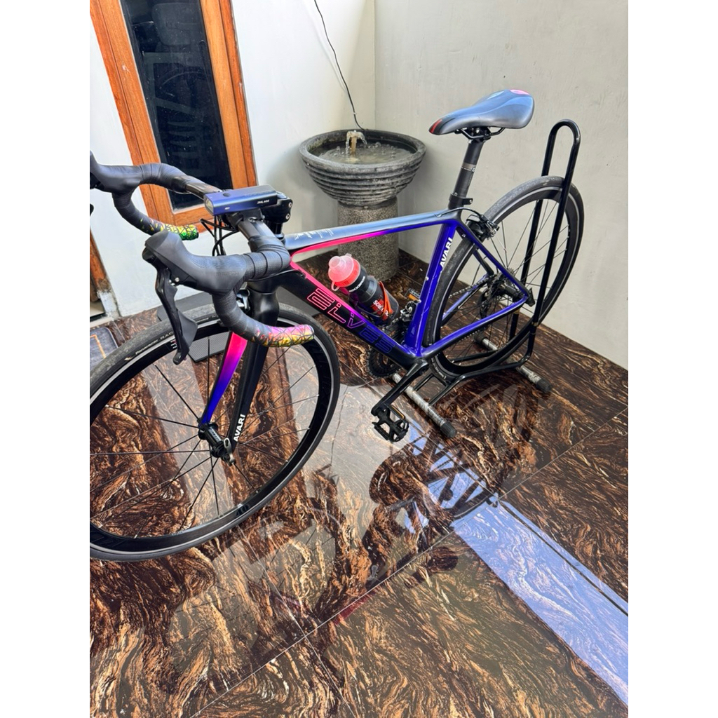 roadbike elves avari full carbon ringan siap tanjakan