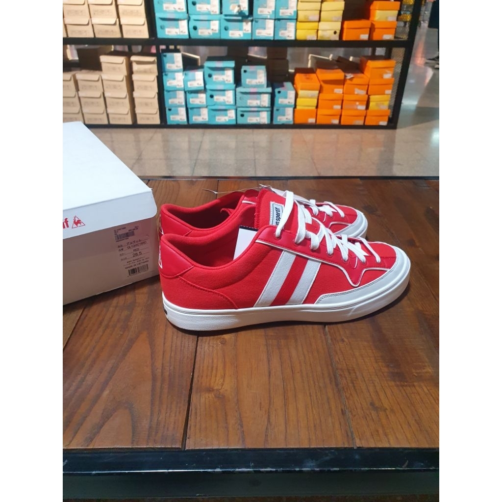 sepatu Le Coq Sportif Original FLASH SALE BAZAAARR Original Store Resmi