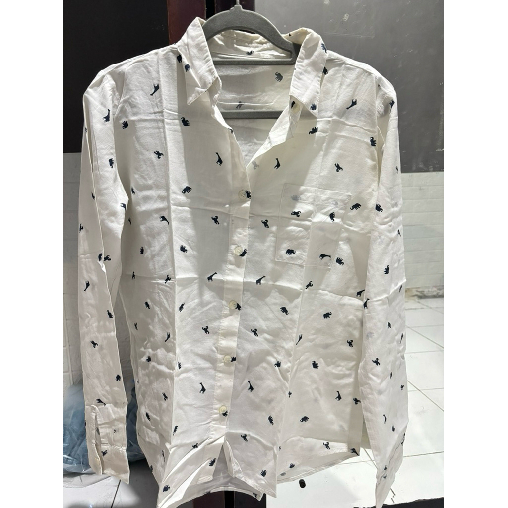 kemeja motif animal preloved