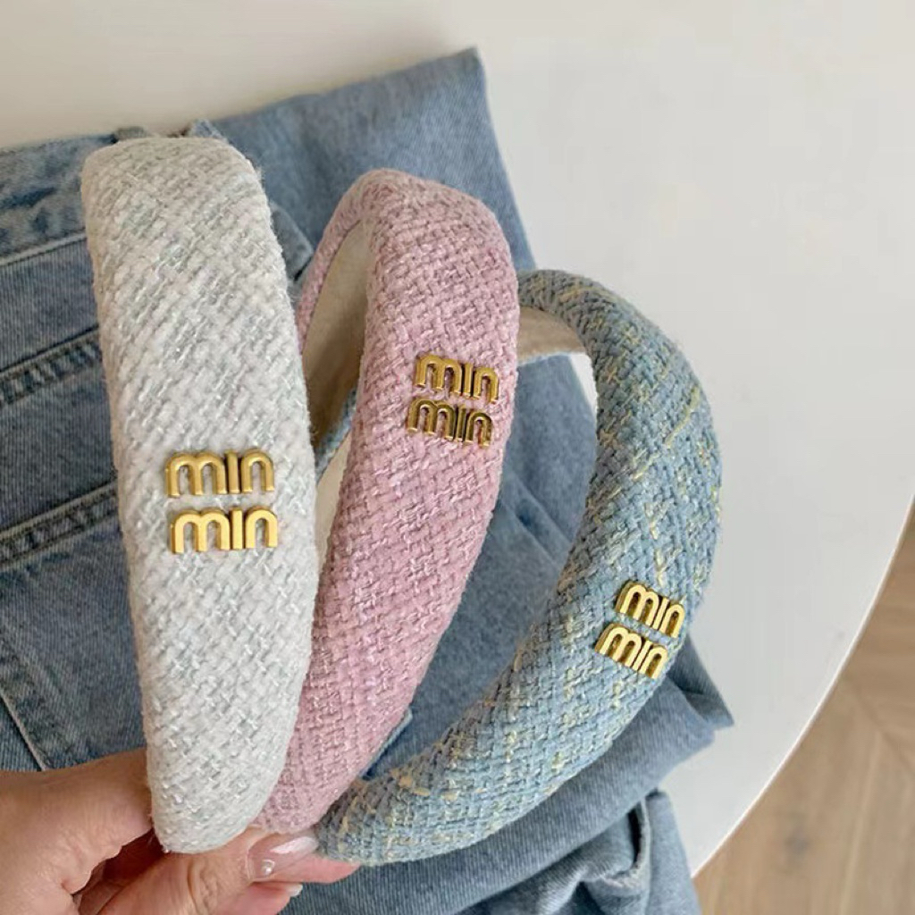 Bando headband bandana miu miu bahan kain tweed.