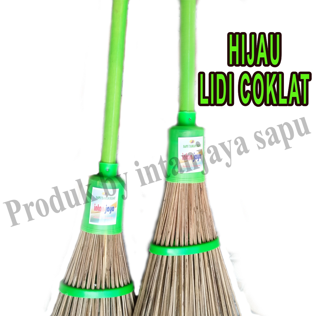 Sapu Taman Hijau Lidi Coklat