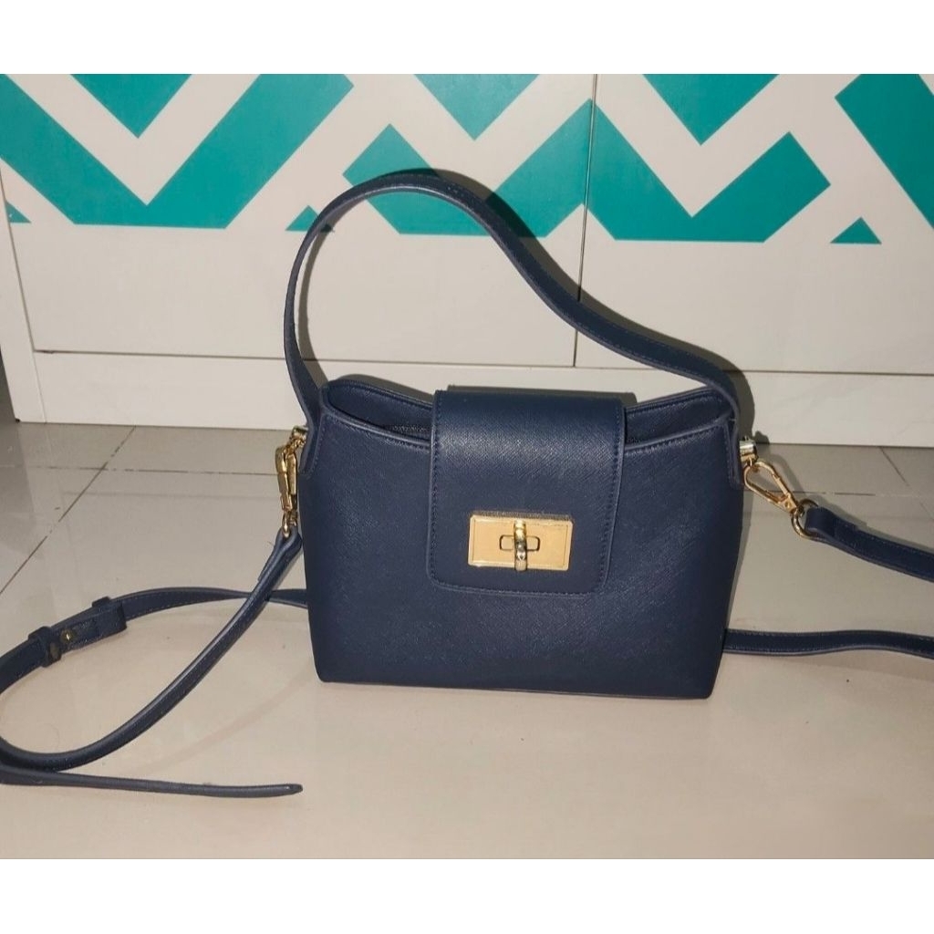 Les Catino Sling Bag + Tas Sling Bag HP